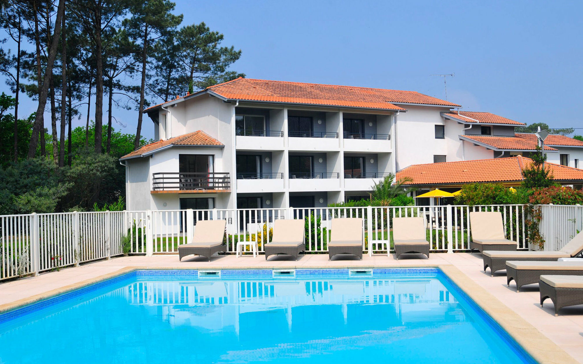 Hotel Le B D'Arcachon By Inwood Hotels Bagian luar foto
